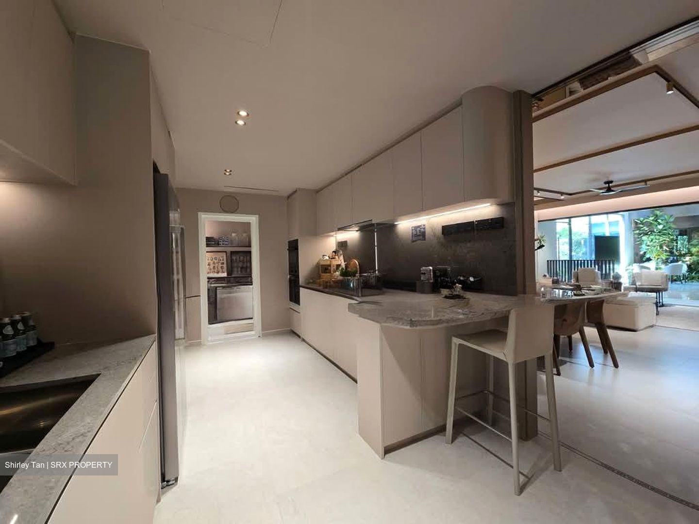 River Modern (D9), Apartment #528669921